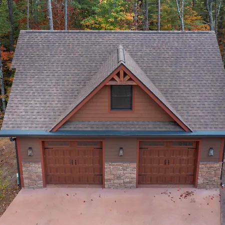 Luxury Hickory Homestead Home
